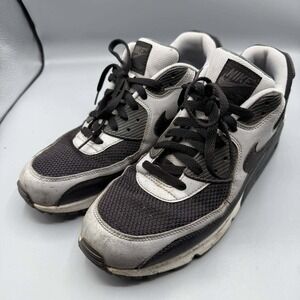Nike Air Max 90 Essential Sneaker Shoes Men 10.5 Black‎ Wolf Grey 537384-053